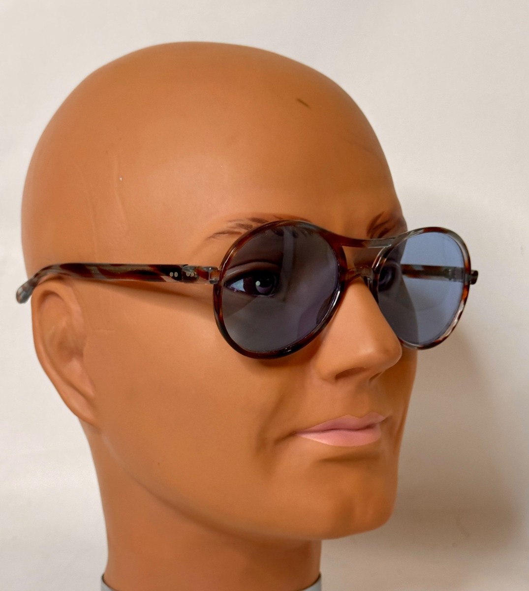 Vintage Italian Sunglasses 1970s 1960s Blue Lens Blue  display picture 1