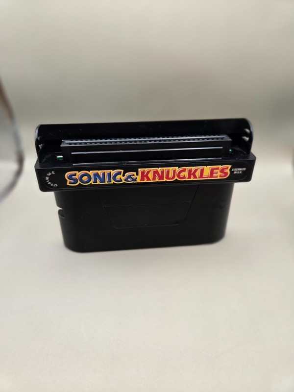 Sonic & Knuckles - Sega Mega Drive - Unboxed - Cart Only (missing flap) works