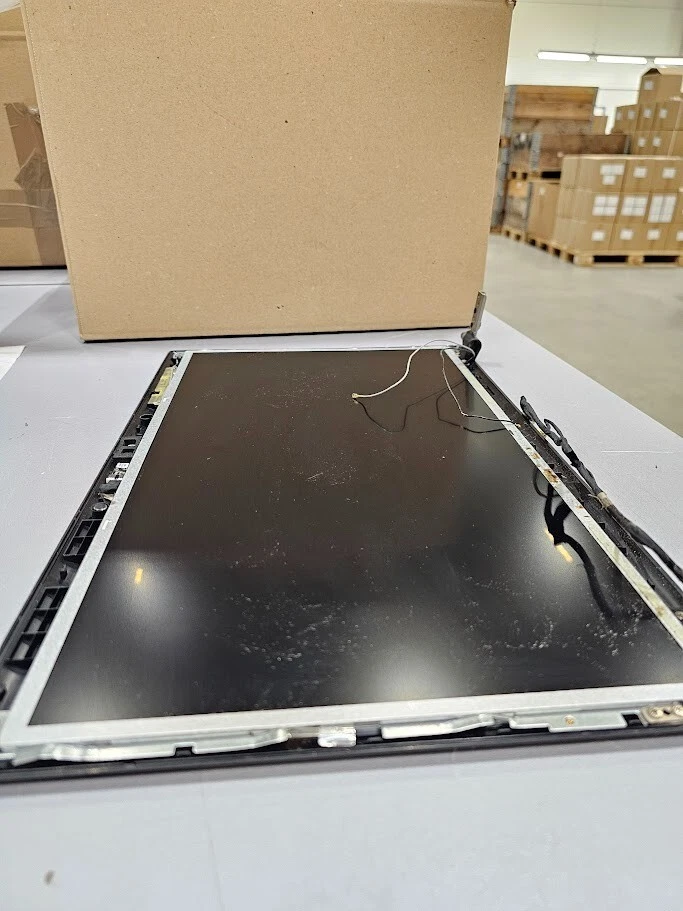 MSI Ms-175a 17.3 " FHD 1920x1080 Notebook Display - Broken,Nicht Aktiv,für Teile - Bild 4 von 4