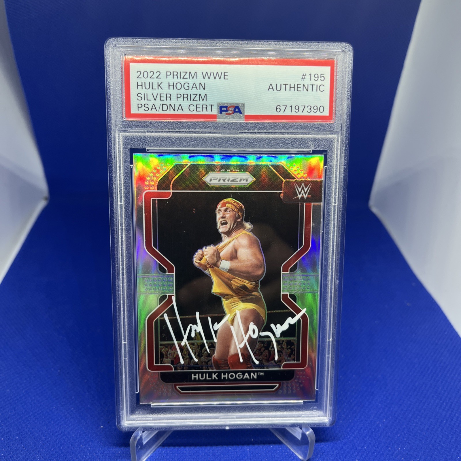 2022 Panini Prizm WWE Hulk Hogan Signed Silver Prizm Card #195 PSA/DNA Autograph