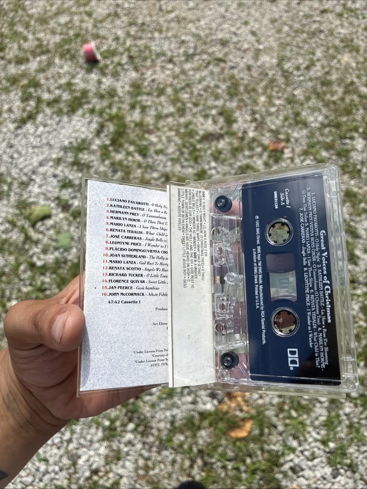 Rare Great Voices Of Christmas Cassette tape vol 123 collectable OFFERS WELCOME - image 4 of 4