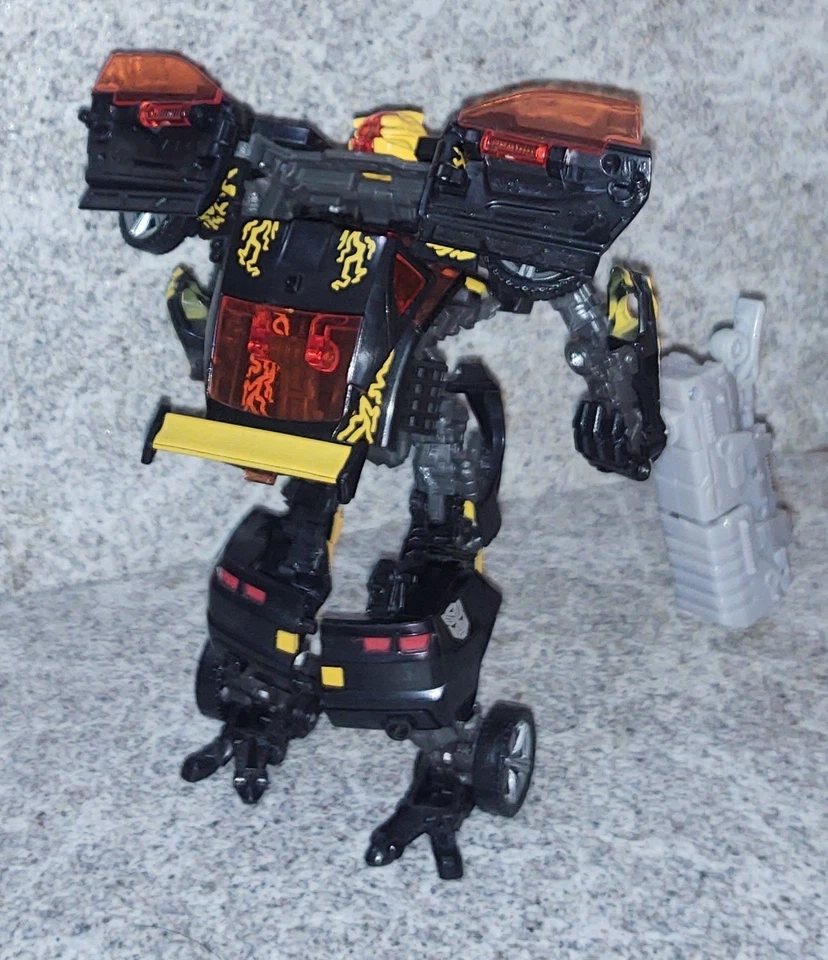 Transformers Dark of the Moon Cyberfire BUMBLEBEE deluxe dotm complete 2010 - Image 3 of 4