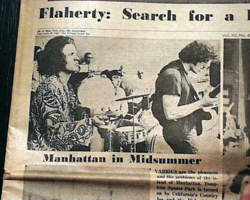 COUNTRY JOE AND THE FISH McDonald  Manhattan Park Concert Photos 1967 Newspaper  - Zdjęcie 1 z 14
