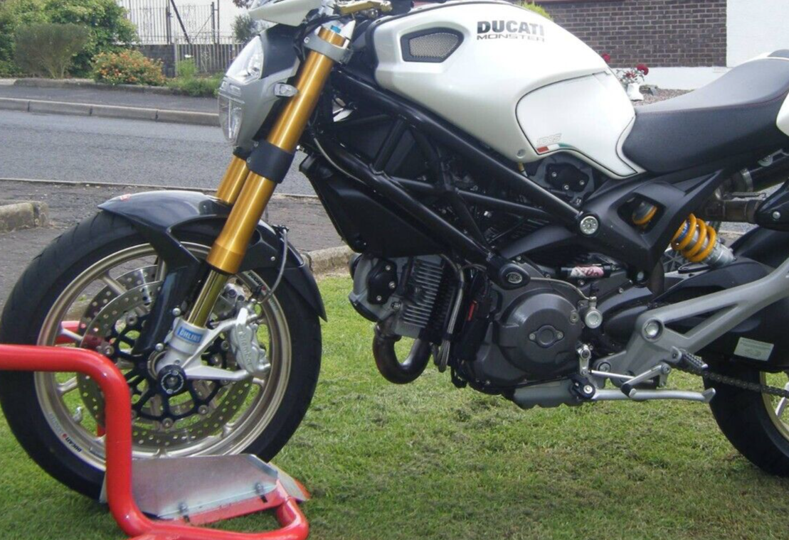 Ducati Monster 1100 Evo 2009 10 11 12 13 Knee Fairing Number Board