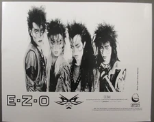 E-Z-O promo photo black & white 8 X 10 Japanese band 1988 - EZO !