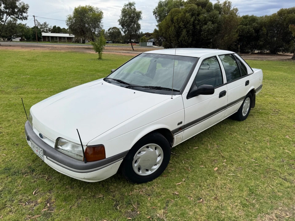 cars for sale used vic - image 4 of 4