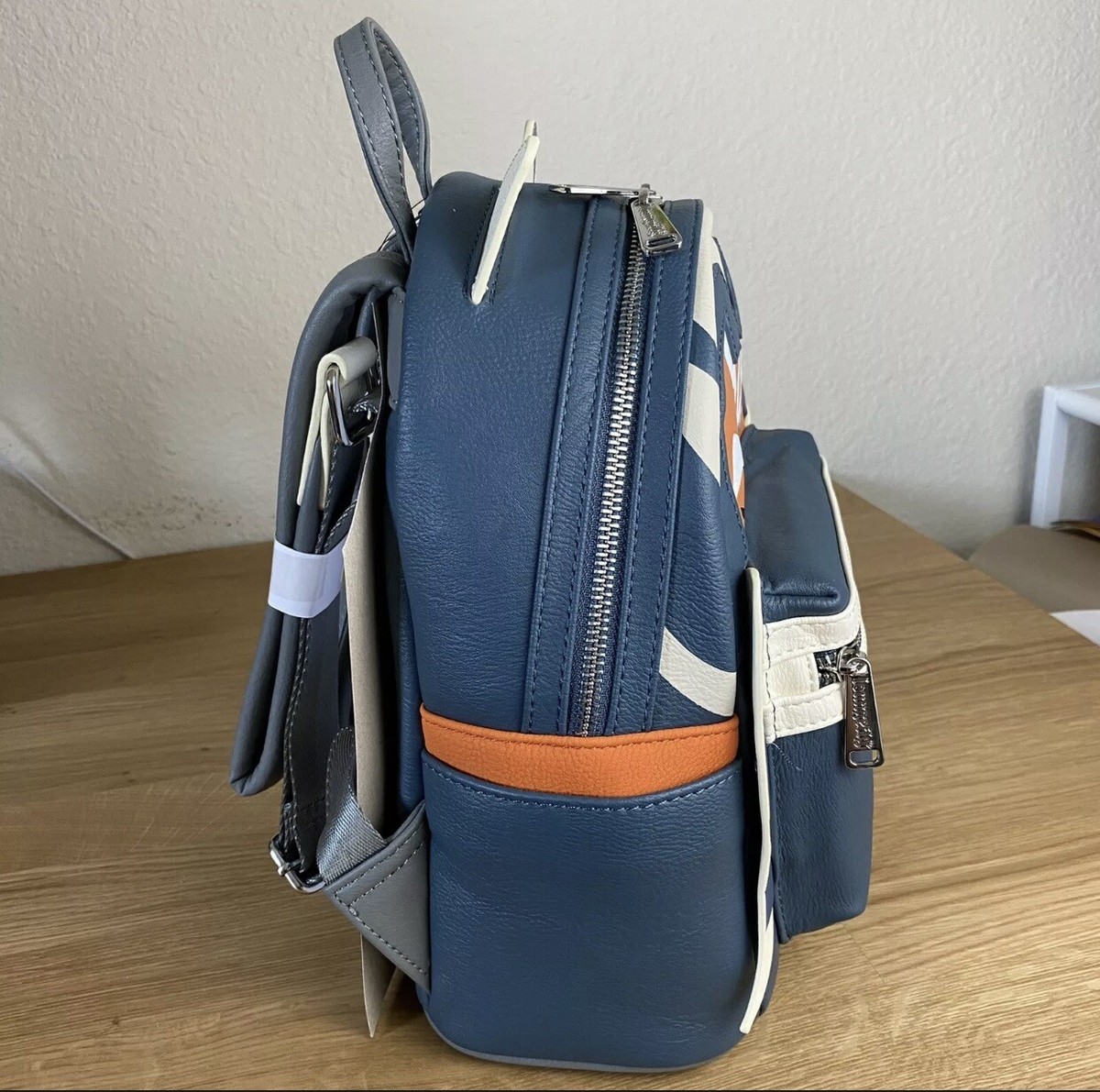 NEW LOUNGEFLY Grotto Treasures AHSOKA TANO Mini Backpack  display picture 1