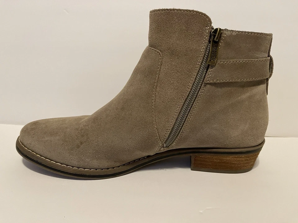 Botín Franco Fortini para mujer 9,5 Brayden tacón bajo punta redonda gamuza topo cremallera lateral Foto 3 de 4