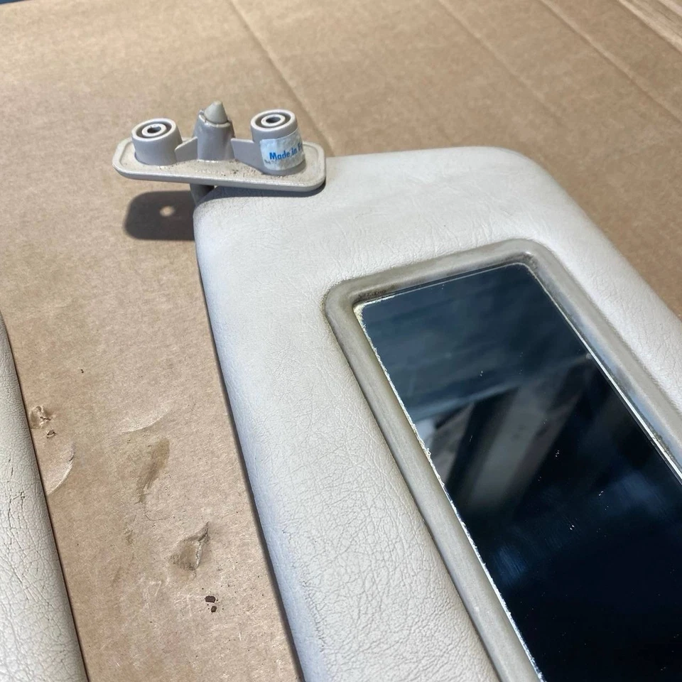 Volvo 940 Sedan Beige Sun Visor Set Of 2x For Sunroof Version 3572 LHD - Image 4 of 4