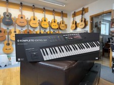 Native Instruments Komplete Kontrol S61 Mk2 Keyboard