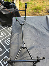 Trakker T1 2 Rod Pod with extra?s