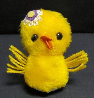 VTG 4'' 1978 Russ Berrie Easter Chick Plush Stuffed Animal Yarn Ground Nut Shell