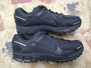 nike zoom vomero 5 sp anthracite black & wolf grey