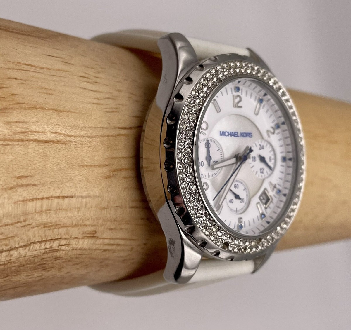 Michael Kors Silicone Watch with Blue stones. MK-5389 Michael Kors Dress MK5389 Wrist Watch for Women for sale  main image 2