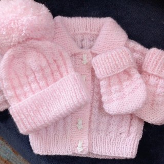 Hand Knitted Baby Cardigan Hat & Mitten Set PINK/WHITE 0 3 Months NEW