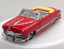 Maisto 1950 Ford Imperial Convertible Die Cast Vehicle Dealership Sample 164 Maisto 1950 Ford Imperial Convertible Die Cast Vehicle Dealership Sample 164
