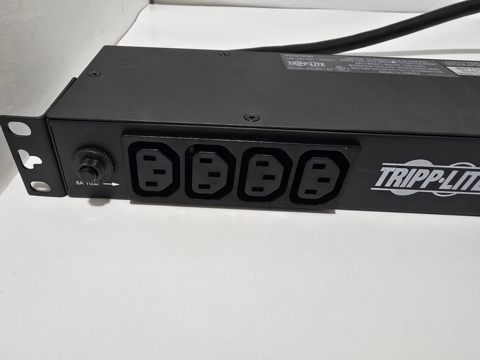 Tripp-Lite PDU1230 Single-Phase Basic PDU 20 Outlets 1U Rack-Mount 16 C13, 4 C19 - Image 3 of 4
