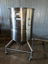 Accurate Manufacturing 150 gal stainless steel tank -84890