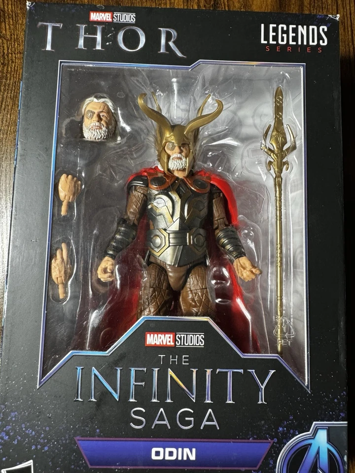 MARVEL LEGENDS - Thor: Ragnarok, Hela, Korg, The Grandmaster, ODIN, Valkyrie Foto 4 de 4