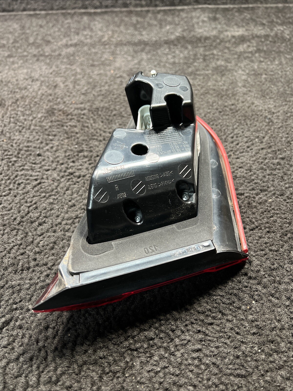 2014 Maserati Quattroporte Right Side Inner Trunk Taillight Lamp OEM 670009228
