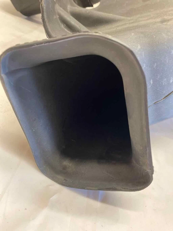 2006 DODGE MAGNUM Air Intake Resonator 04591871AB 3.5L 6 Cylinder Wagon G - Image 4 of 4