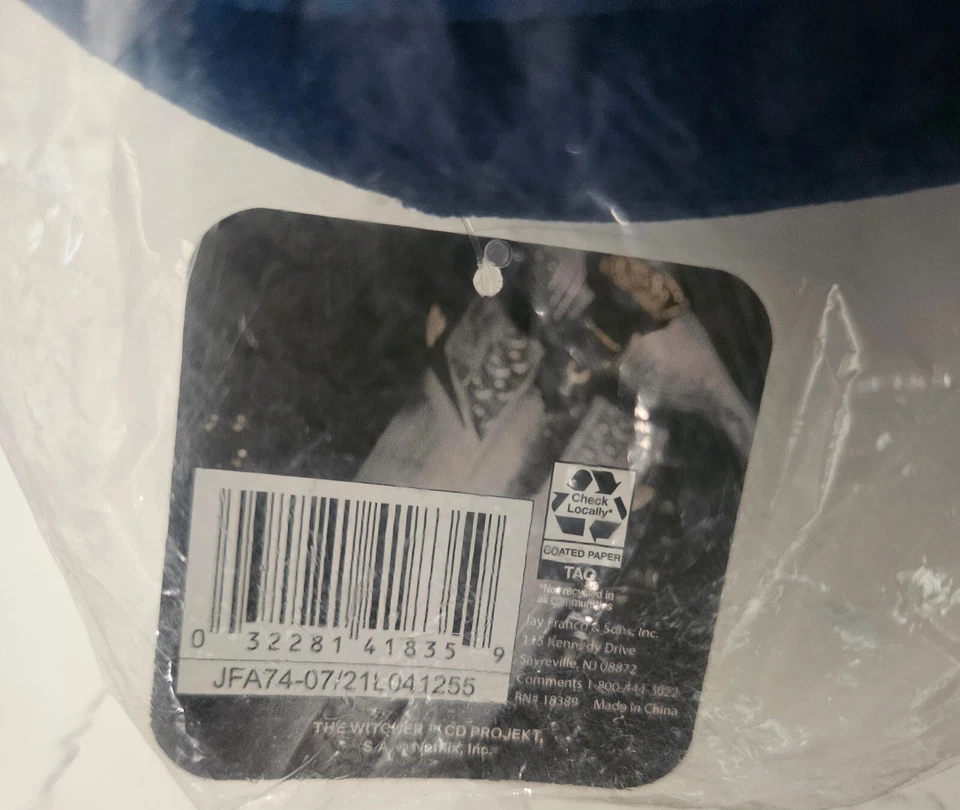 Almohada decorativa Jay Franco The Witcher en forma de Geralt nueva con etiquetas Foto 3 de 3