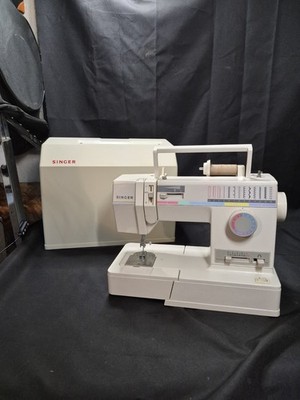 Singer Sewing Machine Model 9110 Clean Amd Spins Freely By Hand.. NO FOOT PEDAL.