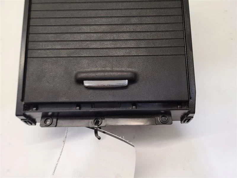 Кубик для хранения на центральной приборной панели 2015 15 Kia Forte - Изображение 4 из 4