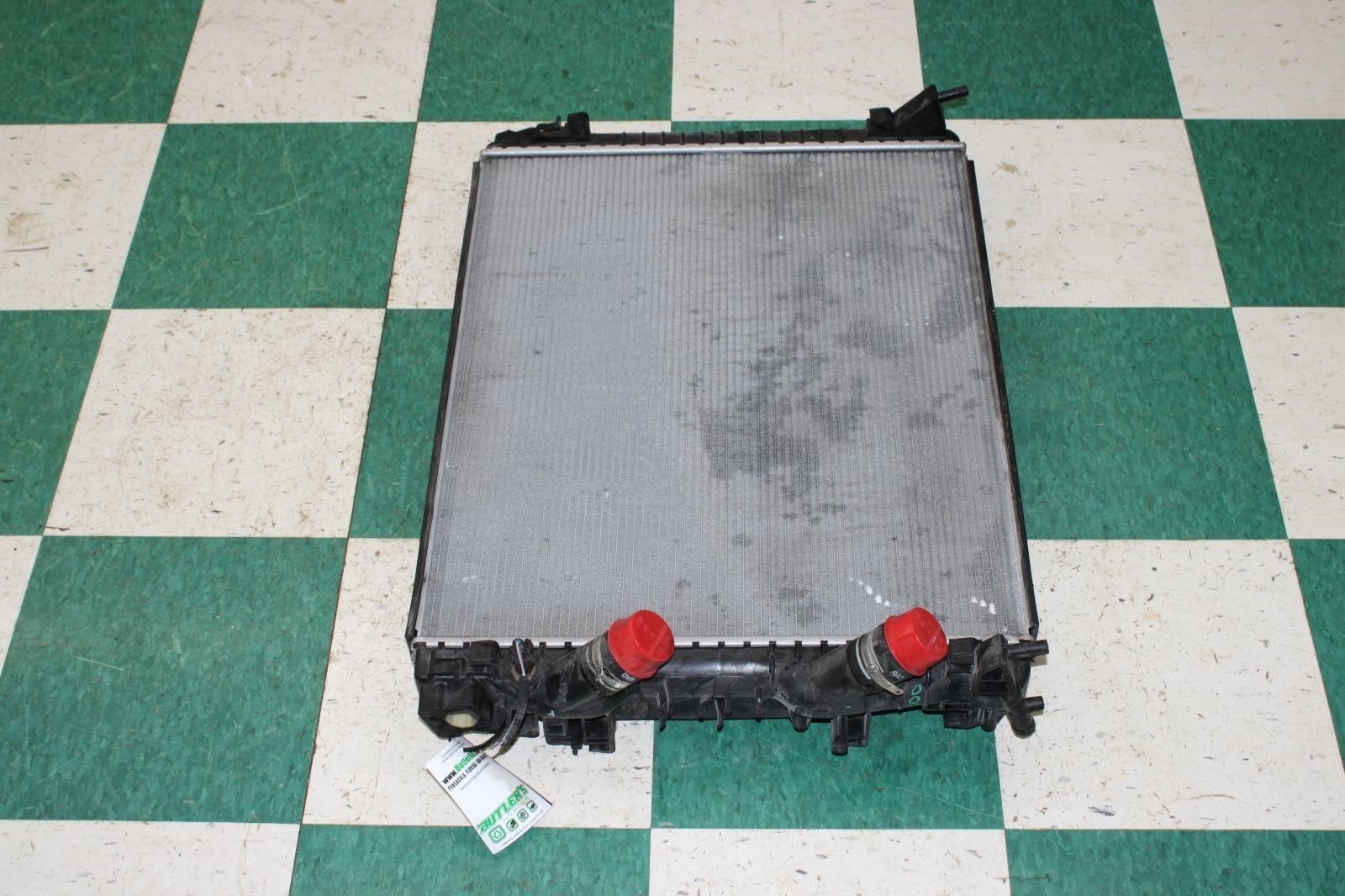 14-17 Ghibli 3.0L Twin Turbo Engine Coolant Radiator Cooling Assy Factory OE OEM