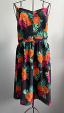 GAP Sundress Tropical Floral Adjustable Spaghetti Straps Smocked Women's Size 6