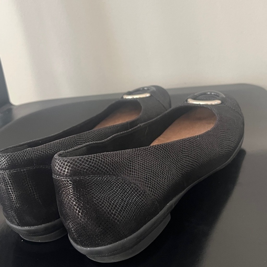 Clark’s UnStructured Flats, black, python, leathe… - image 3