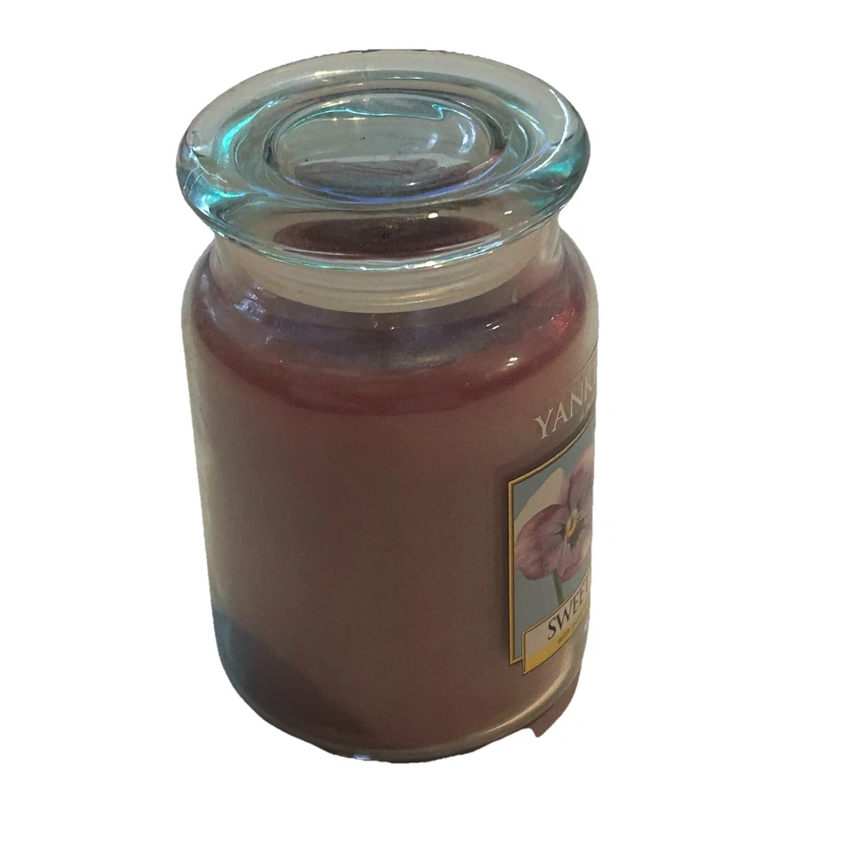 Tarro Yankee Candle Sweet Violet 22 OZ aroma raro retirado quemado una vez Foto 4 de 4