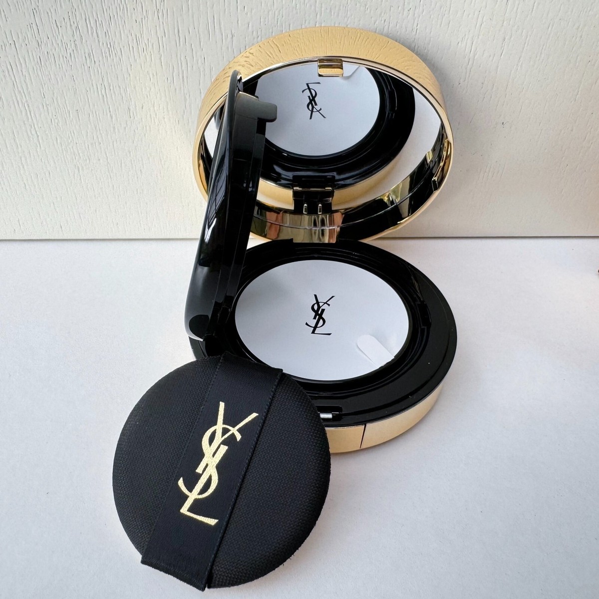 YSL Le Cushion Encre De Peau Luminous Matte Foundation, #15, 14g