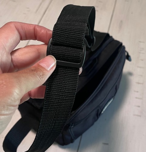 CaseLogic Medium Black Camera Bag Camcorder / Organizer Zipper Case strap - Picture 4 of 6