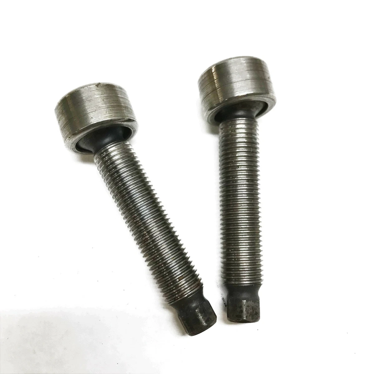 Detroit Diesel Rocker Arm Adjuster Screw 23520819 [Lot of 2] NOS 