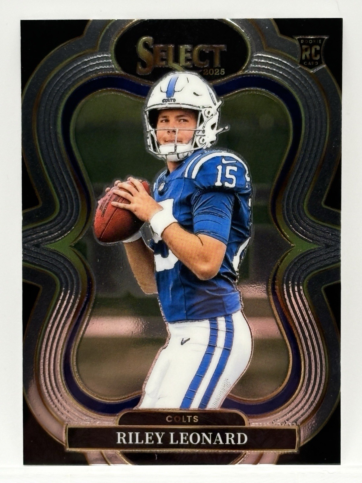 2025 Panini Select - Suite Level Riley Leonard #333 (RC)