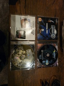 Sega Dreamcast HKT-3020 Console with 2 Controllers, Memory Card, 3 Ganes