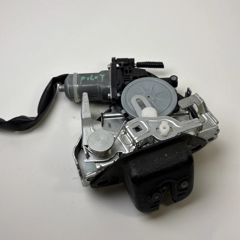 Honda Pilot 2011 puerta levadiza eléctrica puerta levadiza bloqueo pestillo actuador OEM D76-61372-B  Foto 4 de 4