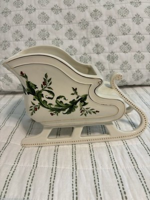 FTD Glossy Ceramic Christmas Sleigh Figurine, White/Green Floral Pattern