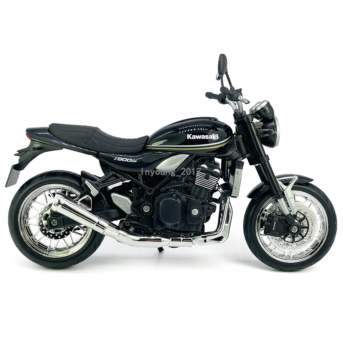 Maisto Kawasaki Z900RS 1/12 ミニカー 1:12 Kawasaki Z900RS Motorcycle Model Diecast Toy Motorcycle for