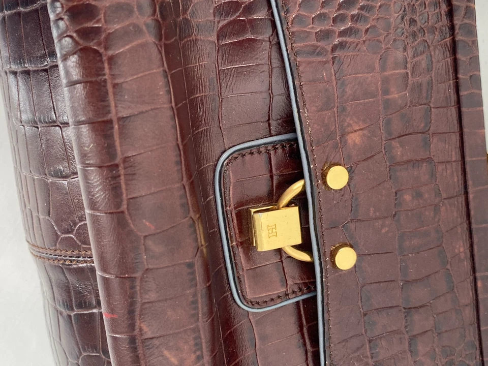 Bolso de mano Tommy Hilfiger exótico de carretera de cocodrilo de cuero en relieve Doctor Boston Foto 4 de 4