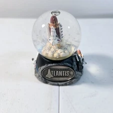 2009 Space Shuttle Atlantis Small Snow Globe