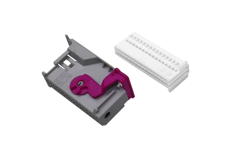 KUFATEC Audi RNS-E Video Stecker - 32-polig