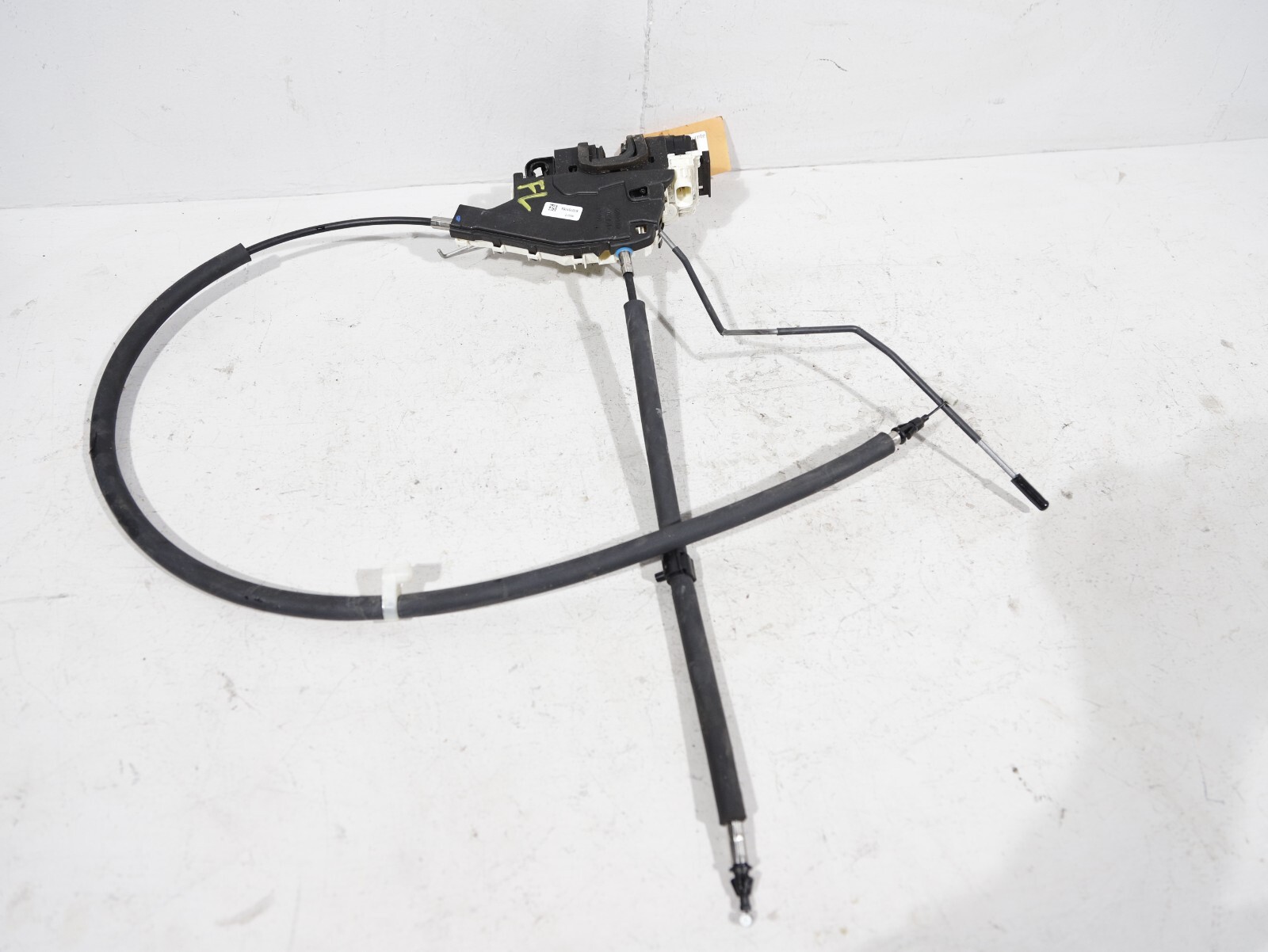 2017 - 2020 MASERATI LEVANTE M161 FRONT LEFT SIDE DOOR LOCK LATCH ACTUATOR OEM
