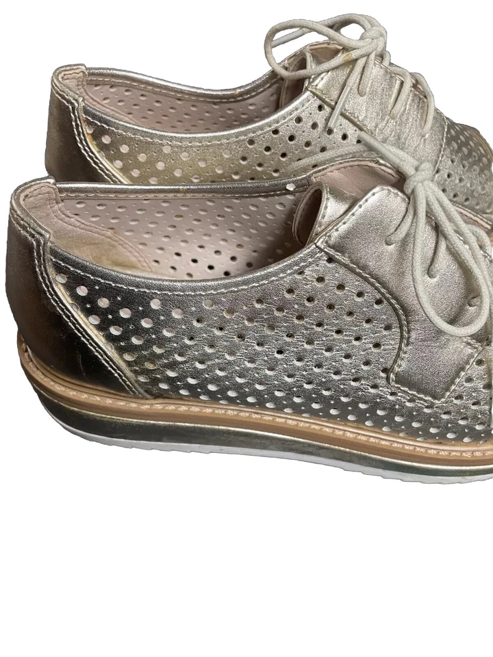 Nine West VERWIN Gold Leather Metallic Platform Perforated Oxford Wm's Shoes NEW - Image 2 of 4