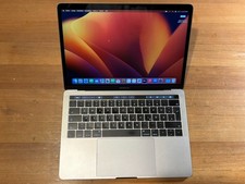 Apple MacBook Pro 2027 - 13,3“ - i7 mit 3,5 GHz - 16GB - 500GB, Batterie Normal