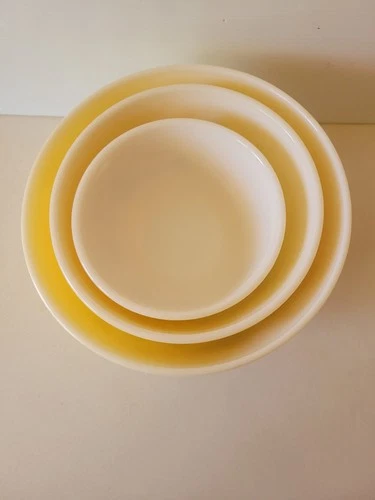 Vtg 3 Pyrex Shenandoah Nesting Bowl 401 1.5 Pint 402 1 .5 Qt 403 2.5 Qt Yellow