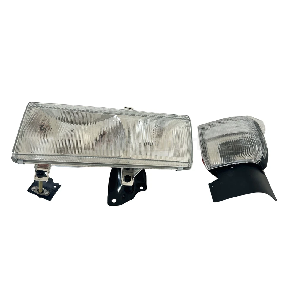 Headlight & Corner Lamp For 95-10 Nissan UD 1800 - 3300 W/ Bracket Driver Side Foto 4 de 4