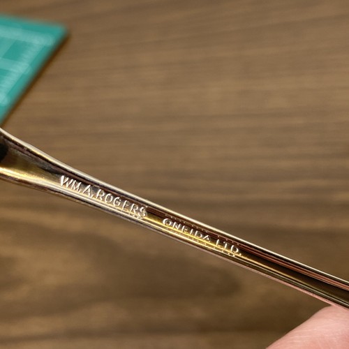WM.A. Roger’s Oneida Old South II Silverplate Cocktail/seafood Fork - Picture 7 of 8