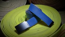 Gürtel aus blauem Feuerwehrschlauch